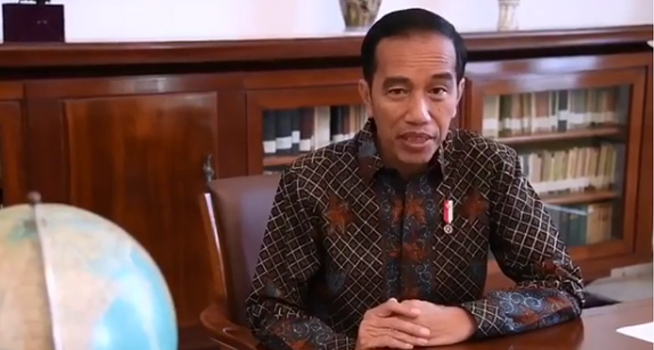 Kabar Gembira Jokowi Teken PP THR dan Gaji ke 13 Kabar Gembira Jokowi Teken PP THR dan Gaji ke 13